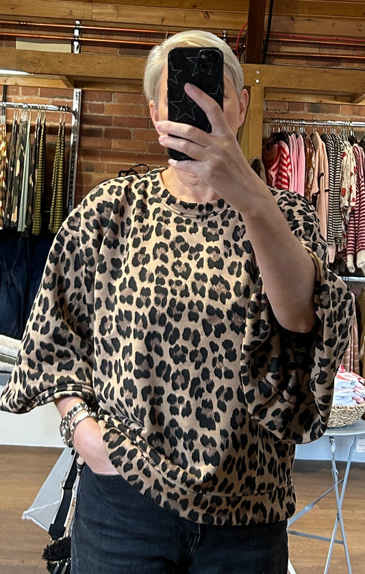 Leopard sweatshirt