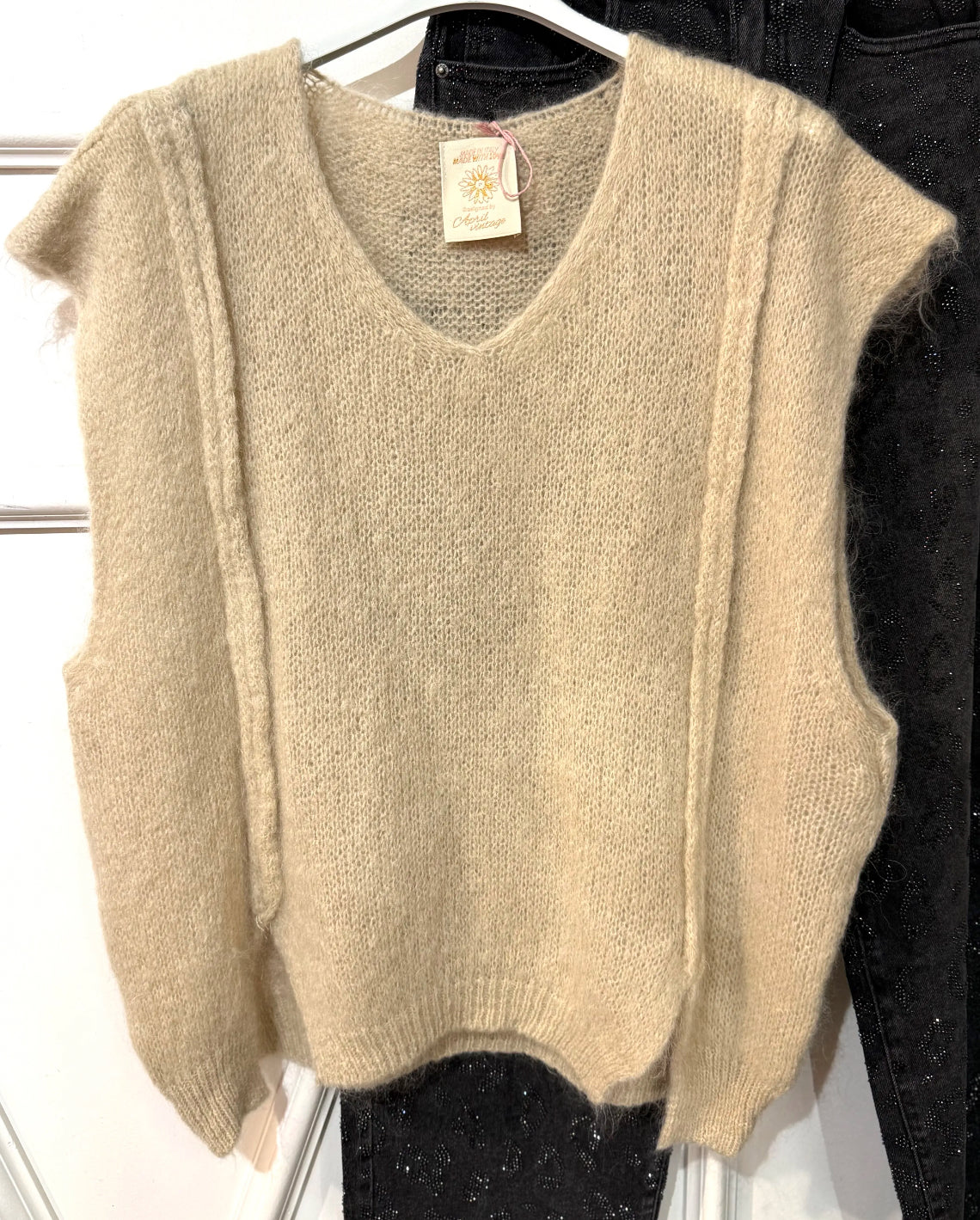 Tank knit seam detail - ecru
