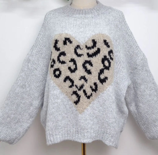 SALE Leopard heart knit grey