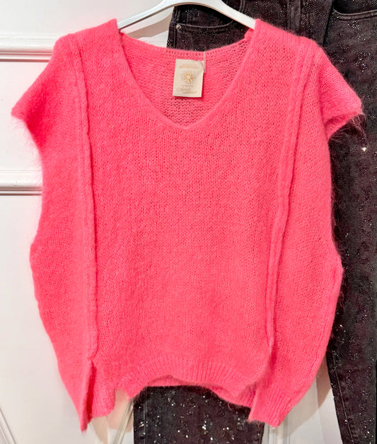 Tank knit seam detail - coral