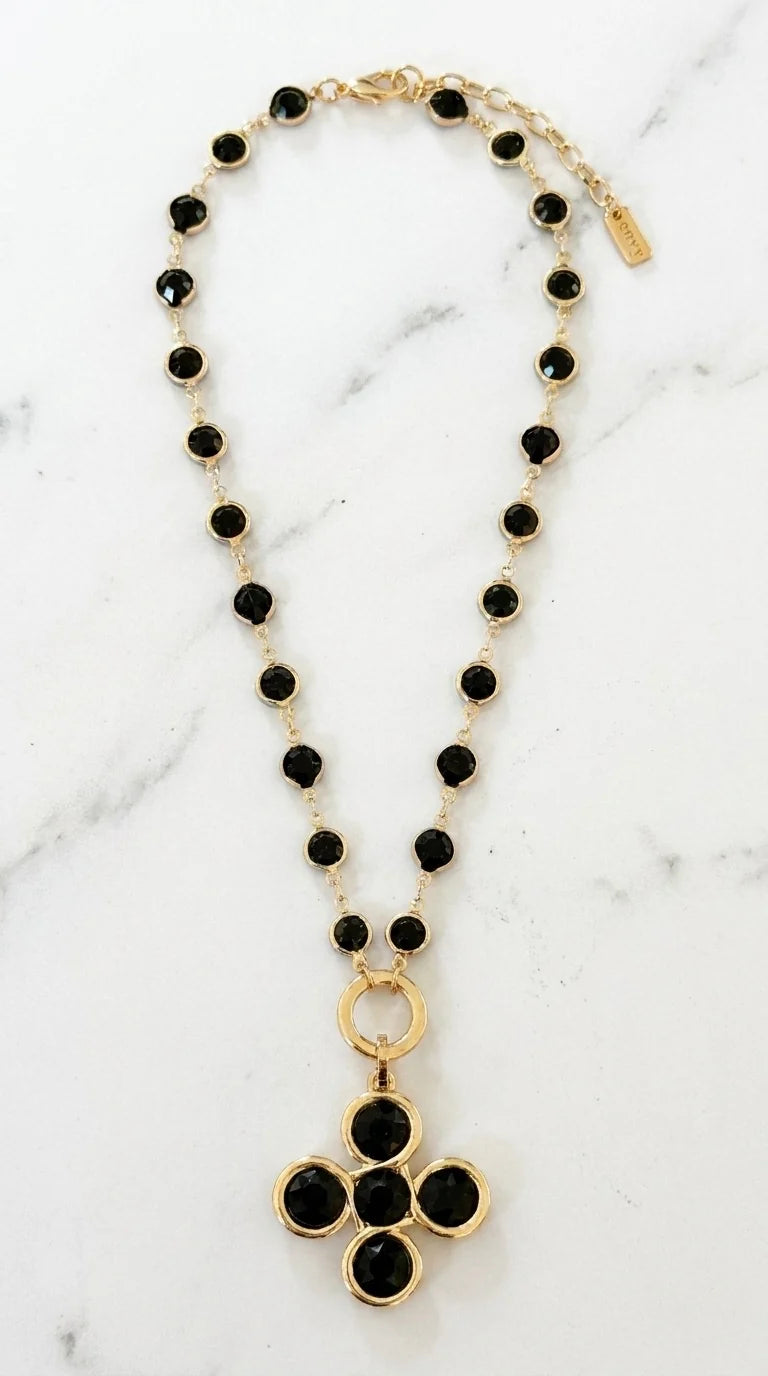 Black stone clover necklace