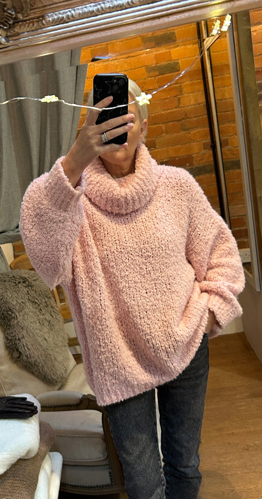 Roll neck popcorn knit pink