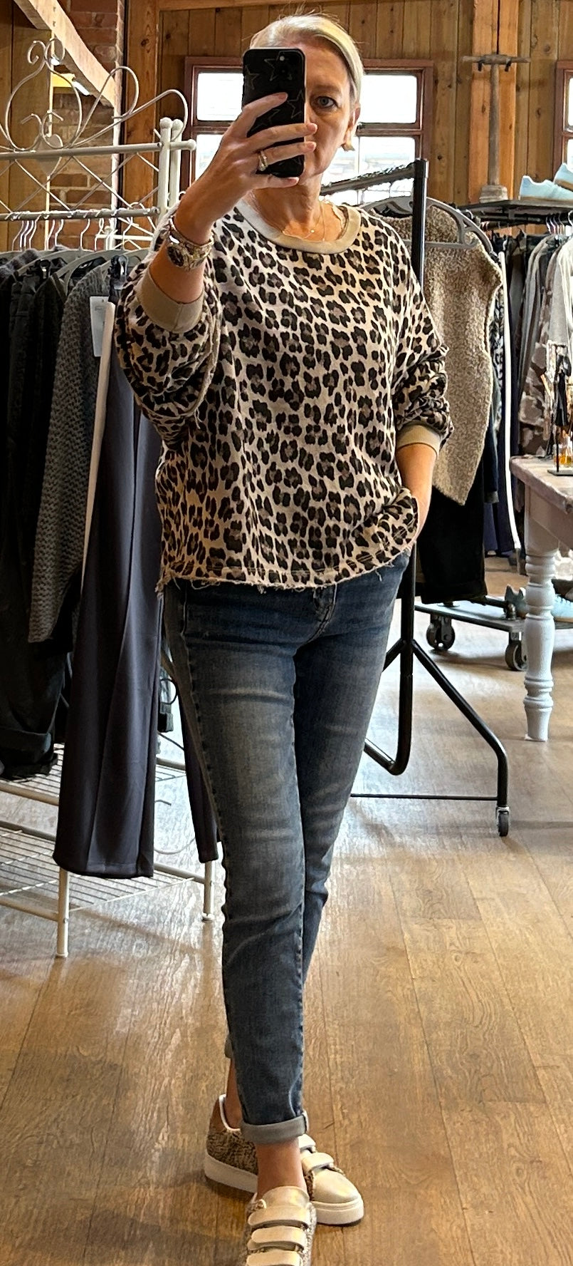 Leopard sweatshirt